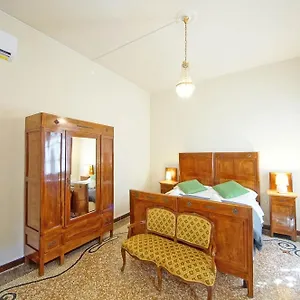https://dolcevita-apartments-n-490.hotelslidodijesolo.com
